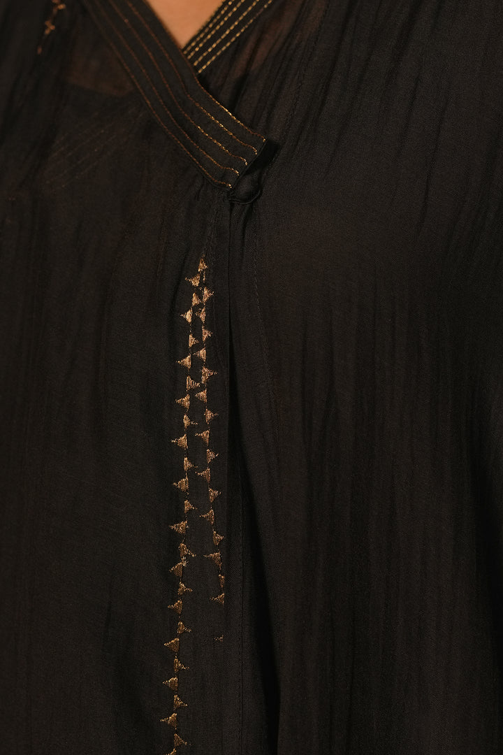 Black Embroidered Chanderi Choga