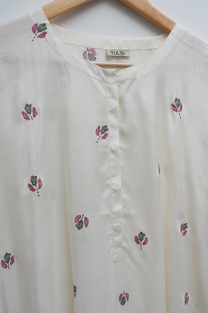 Floral Embroidered Kaftan With Slip