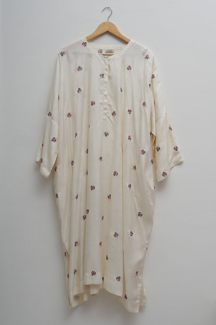 Floral Embroidered Kaftan With Slip