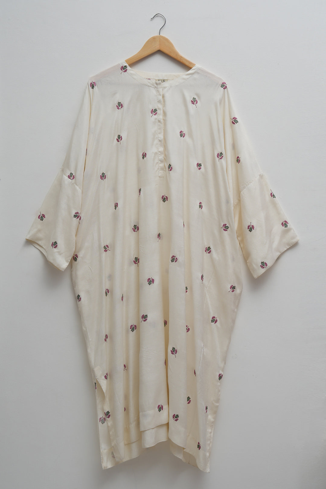 Floral Embroidered Kaftan With Slip