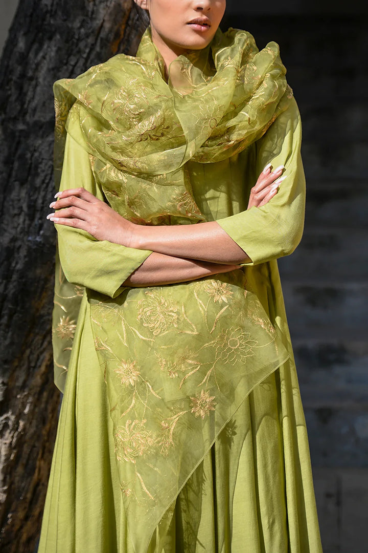 GREEN FLORAL ESCAPE EMBROIDERED ORGANZA DUPATTA