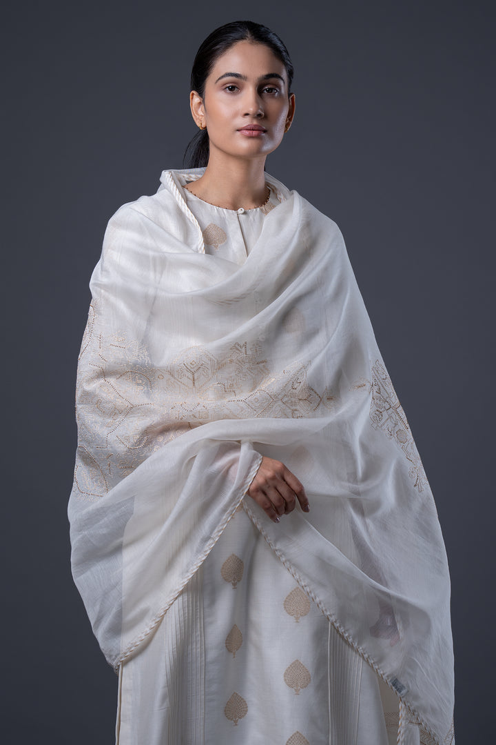 Natural Hand Embroidered Banarsi Chanderi Kurta