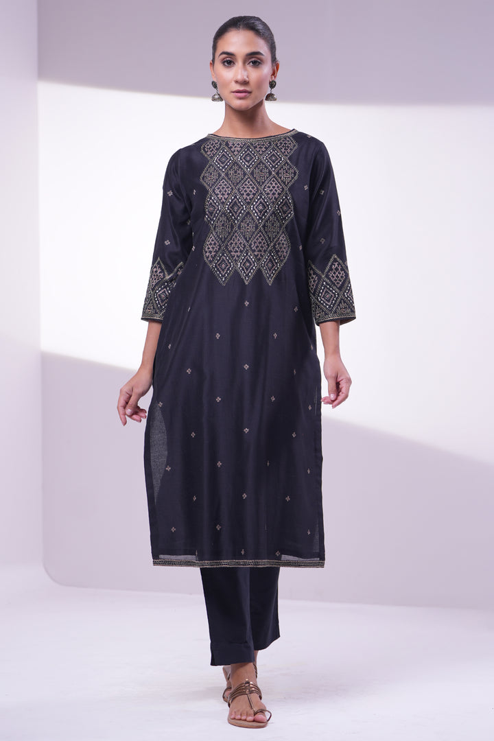 Black Embroidered Chanderi Kurta