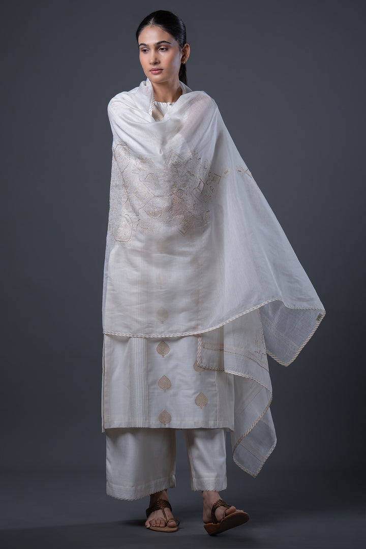 Natural Hand Embroidered Banarsi Chanderi Kurta