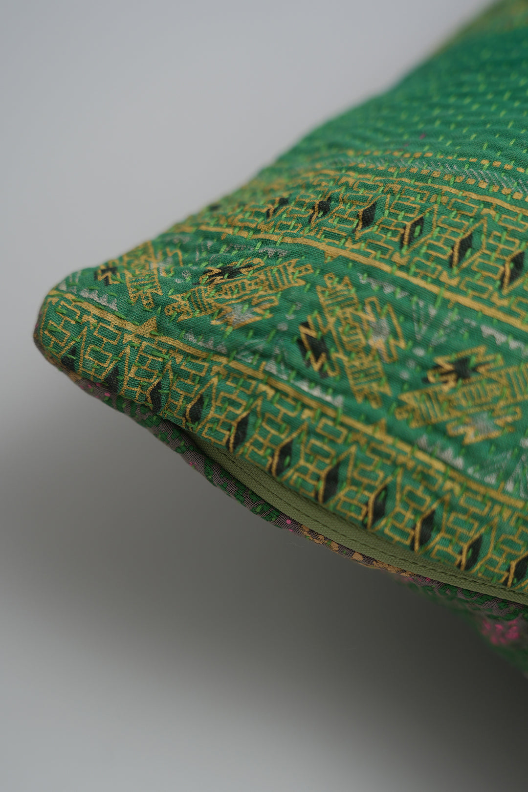 Multi Color Kantha Cushion Cover