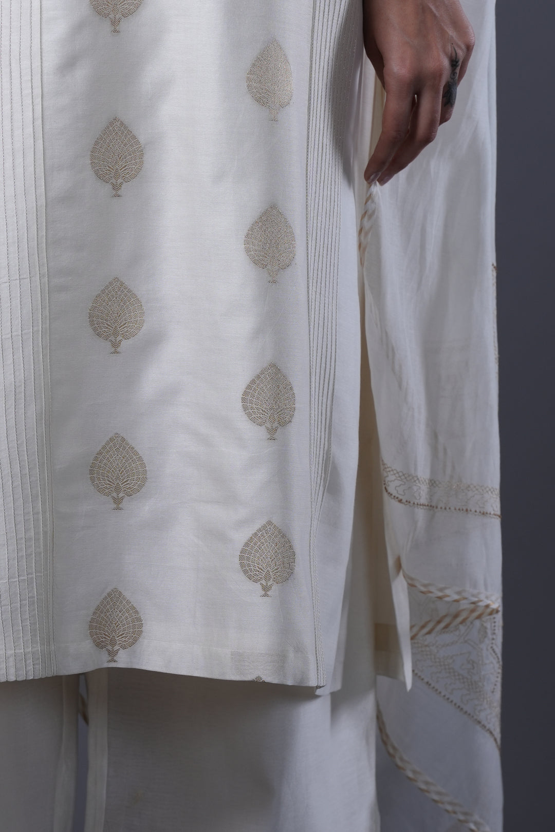 Natural Hand Embroidered Banarsi Chanderi Kurta