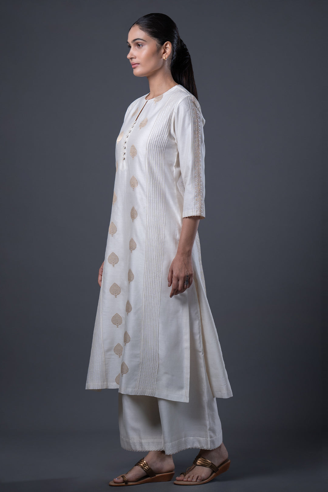 Natural Hand Embroidered Banarsi Chanderi Kurta