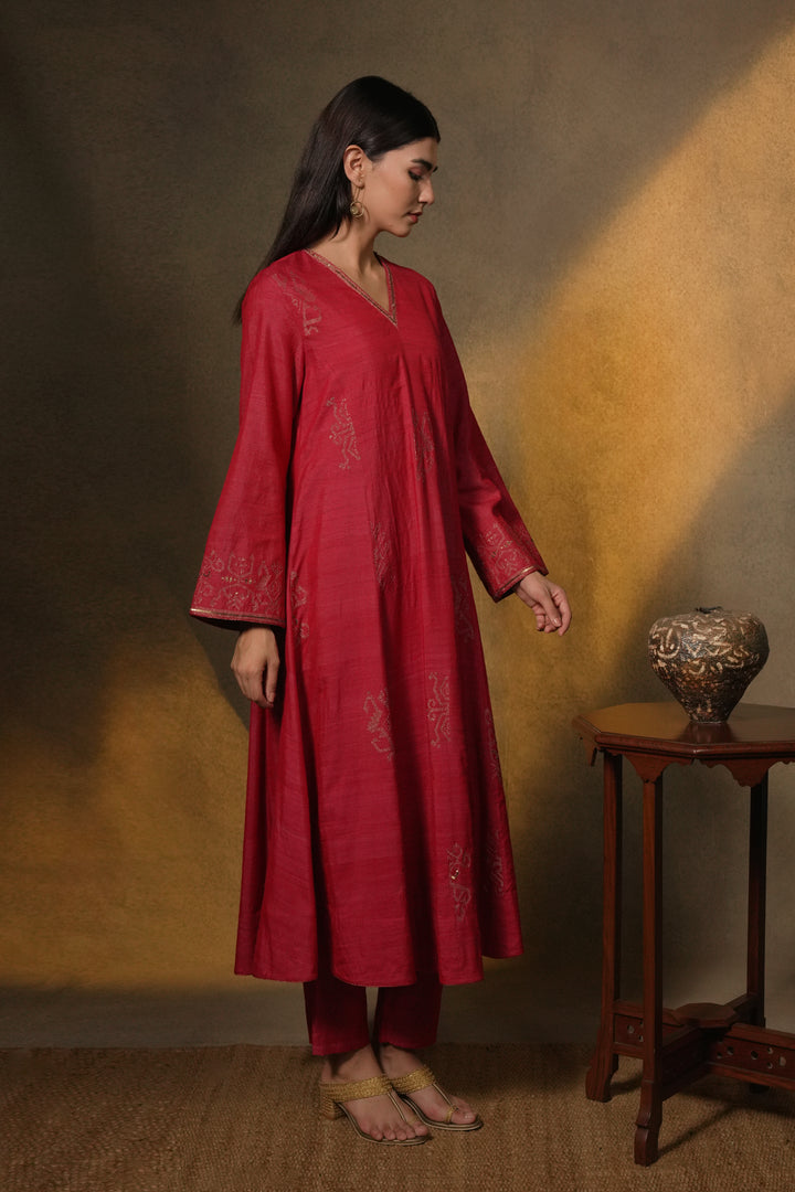 Hot Pink Hand Embroidered Silk Kurta with Organza Dupatta