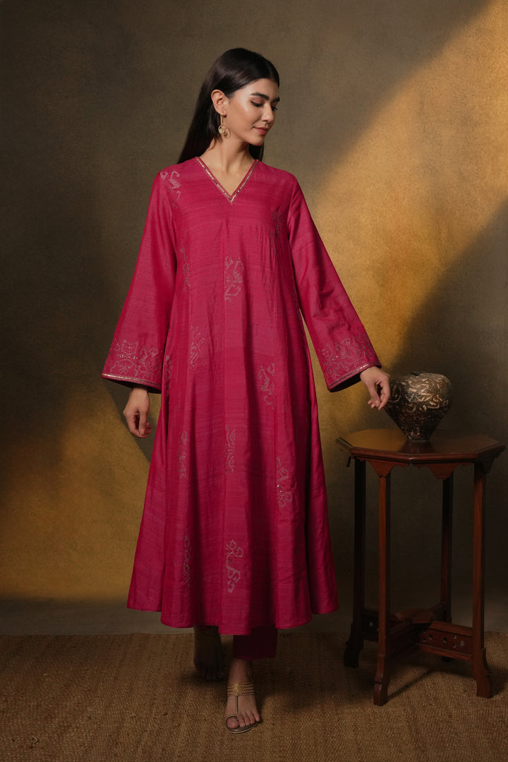 Hot Pink Hand Embroidered Silk Kurta with Organza Dupatta