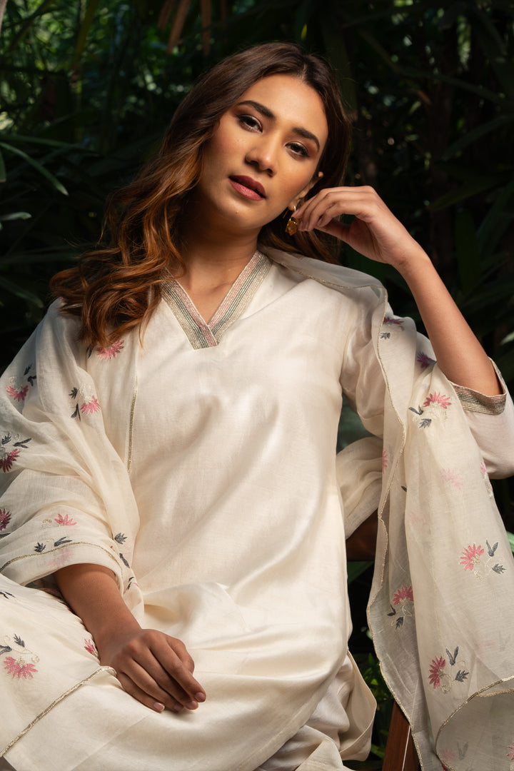 White Cotton Silk Kurta & Pallazo Pants Set
