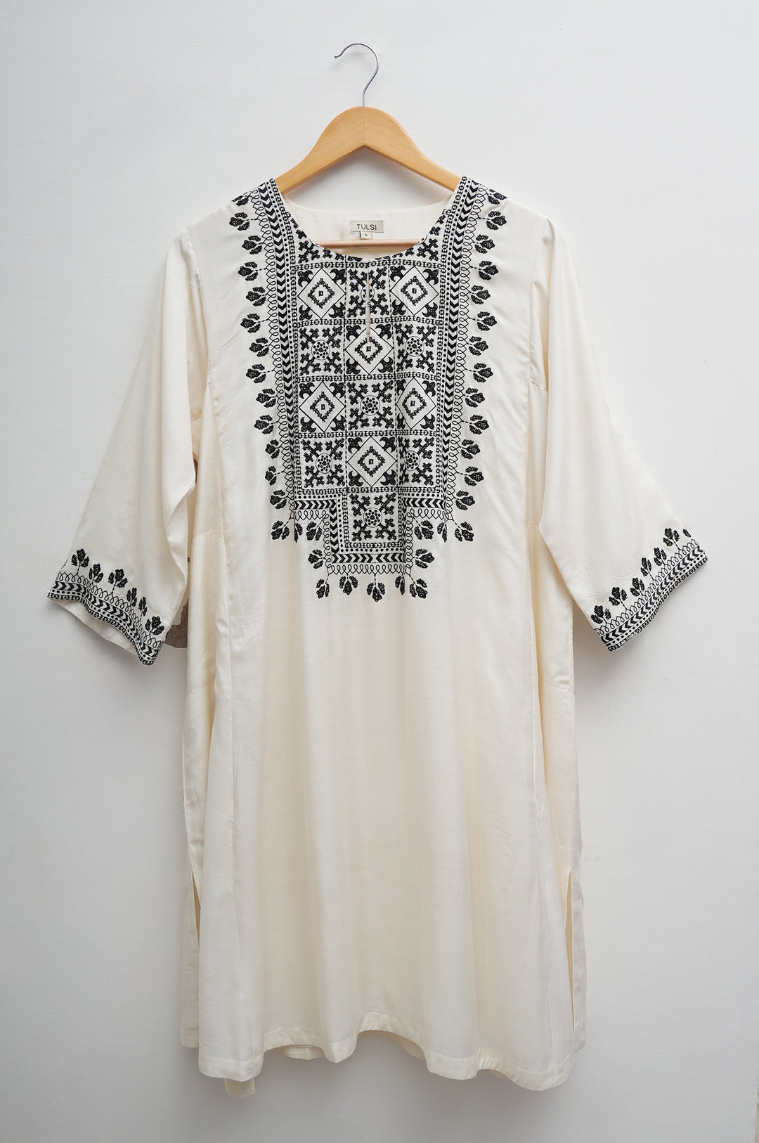 Off-white and Black Embroidered Kurta Set