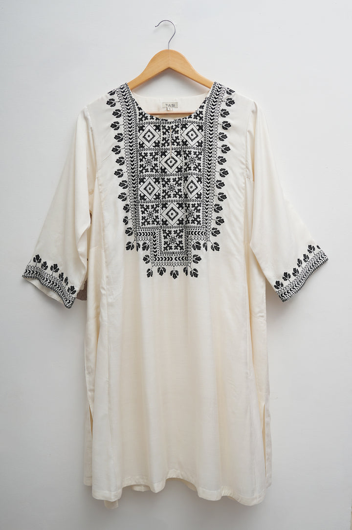Off-white and Black Embroidered Kurta Set