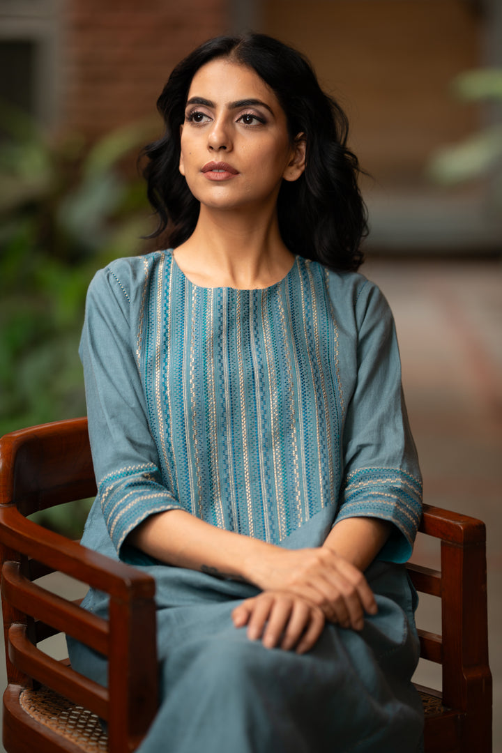 Blue embroidered linen kurta