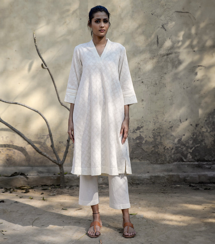 Straight cotton kurta discount