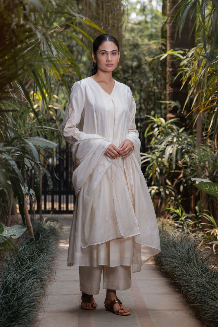 Natural Hand Embroidered Chanderi Dupatta