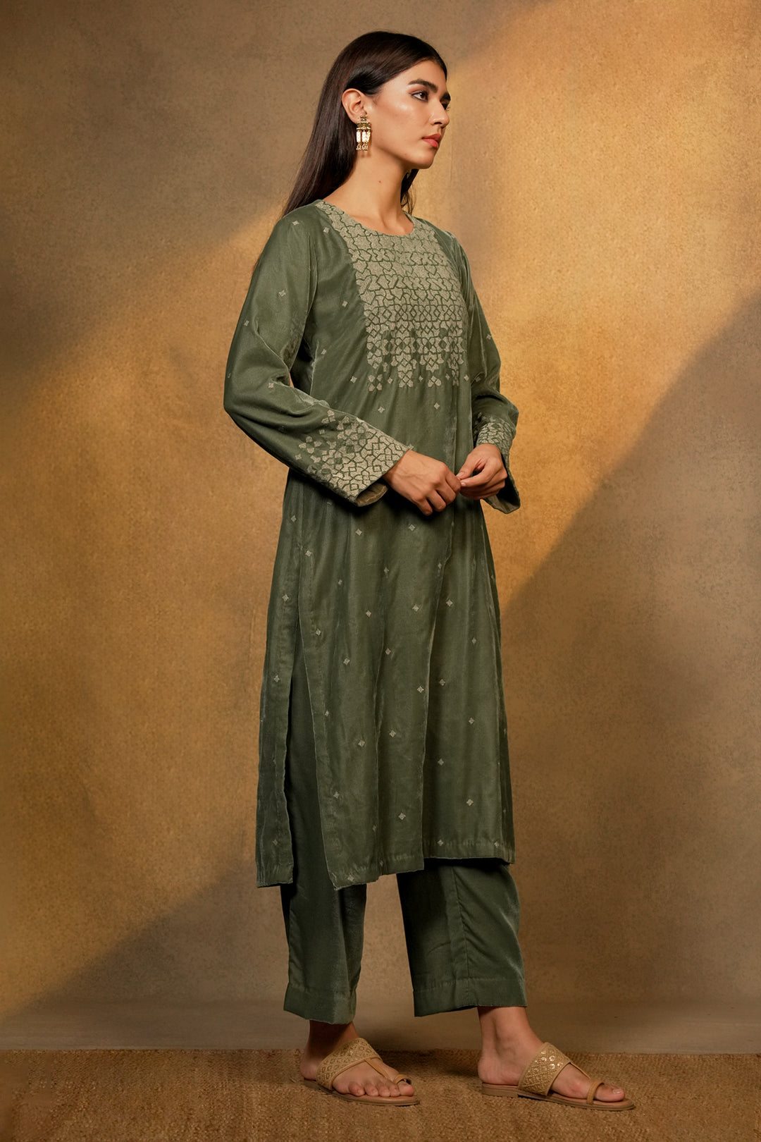 Green Velvet Kurta with Pants and Tissue Dupatta