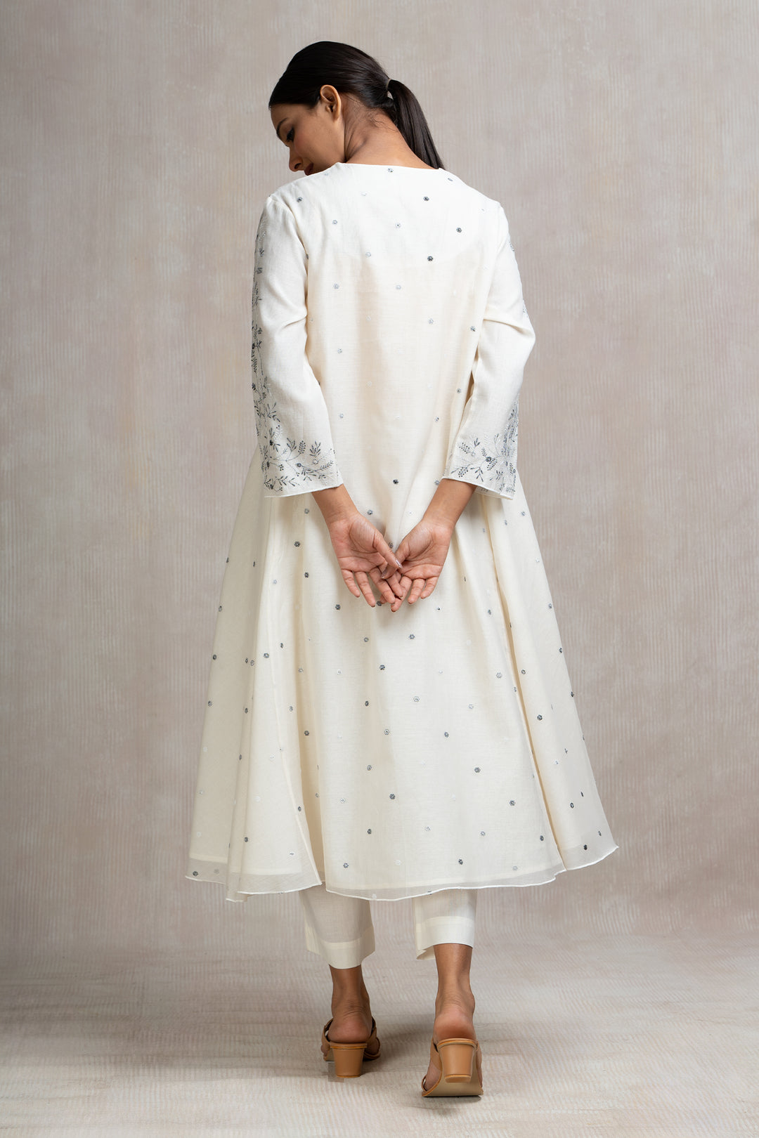 Thread Embroidered Chanderi Kurta Set with Pants & Dupatta