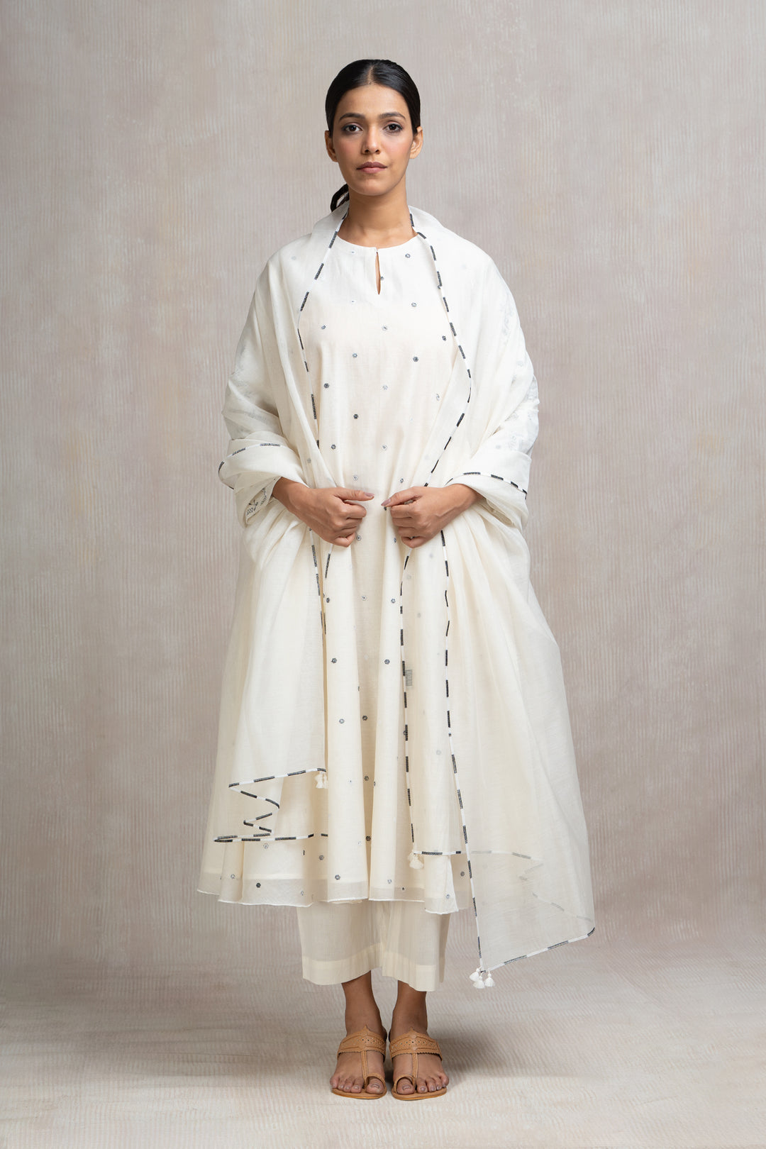 Thread Embroidered Chanderi Kurta Set with Pants & Dupatta