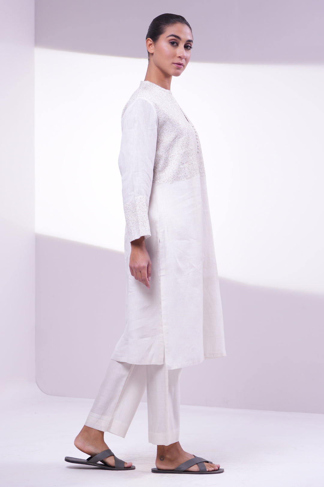 Ivory Embroidered Cotton Linen Kurta
