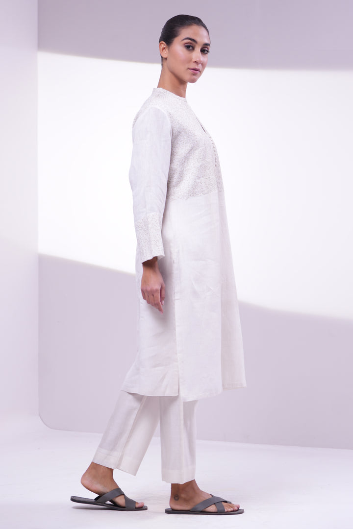 Ivory Embroidered Cotton Linen Kurta
