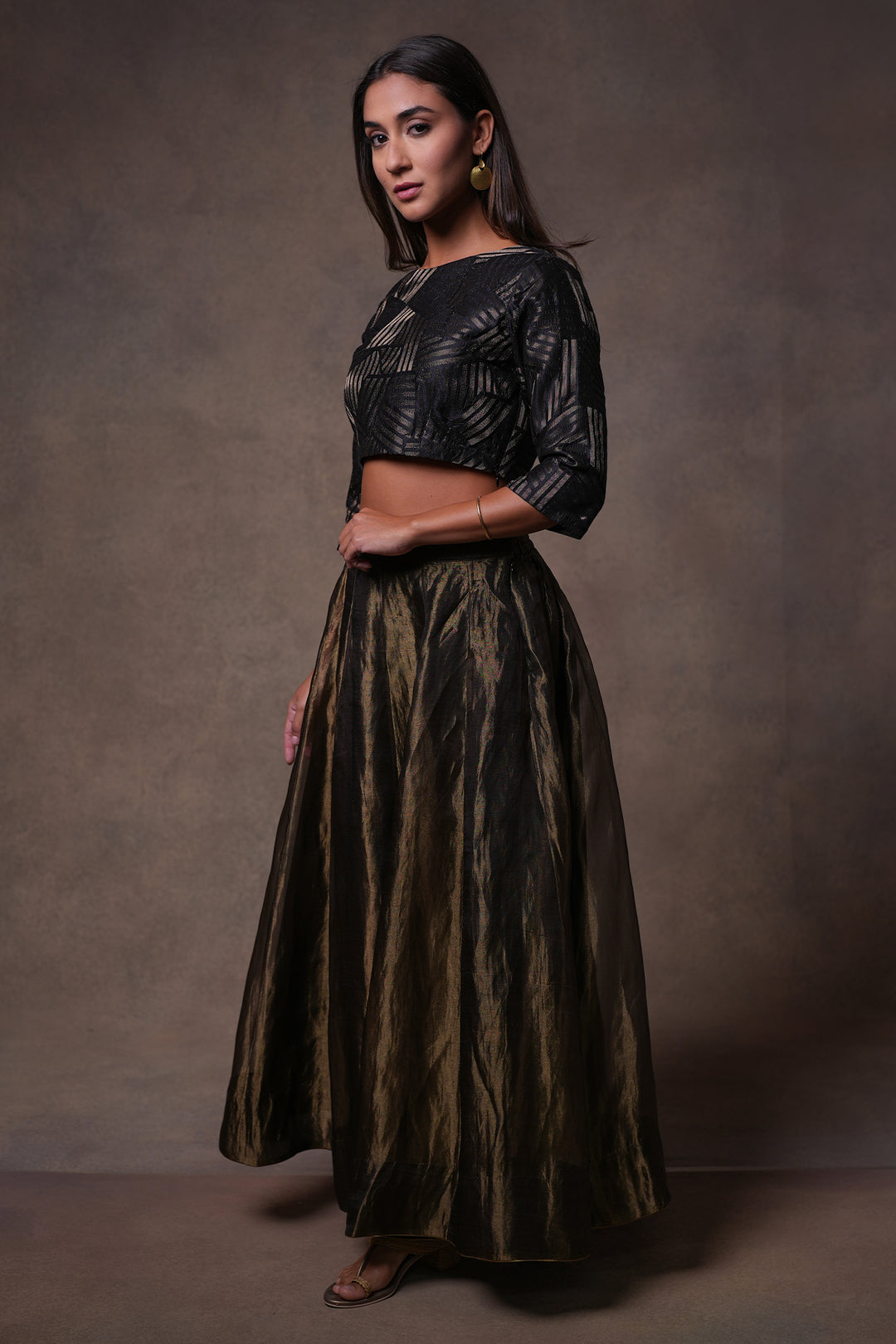 Gold solid flared skirt