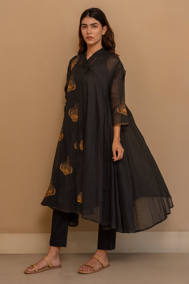 Black Embroidery Fine Cotton Choga