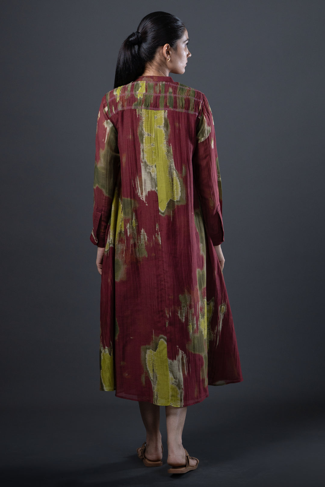Maroon and Green Abstract Print Pleated Chanderi Midi Dress