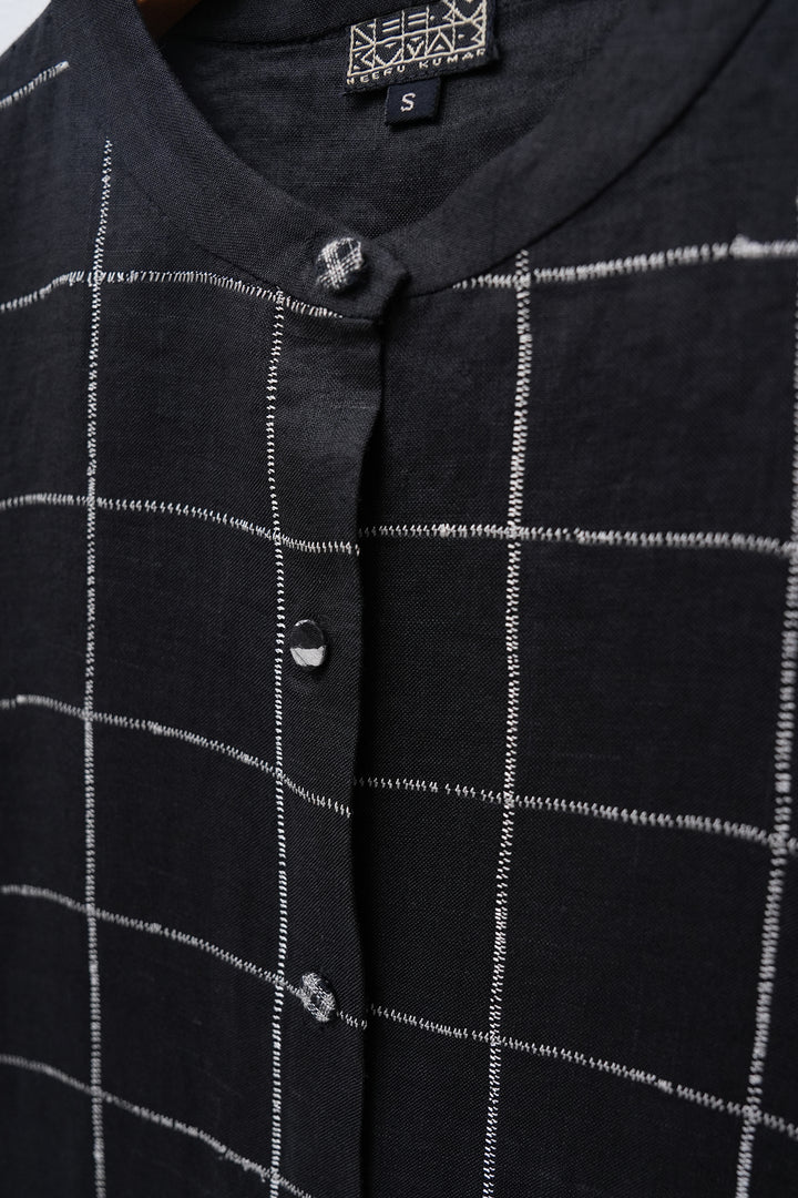 Black Woven Fine Linen Kurta