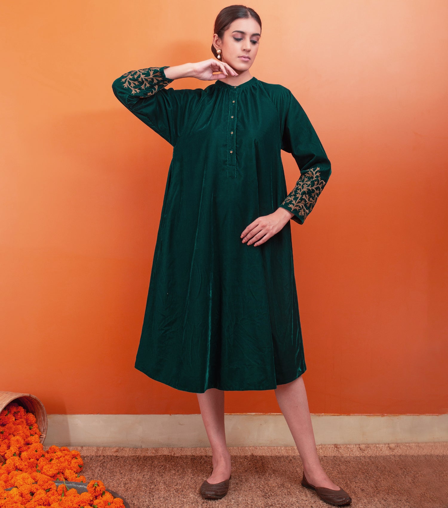 【mana】MEDI FOREST EMBROIDERY DRESS Emerald Green Zari Hand Embroidered Velvet Dress – Tulsi Online
