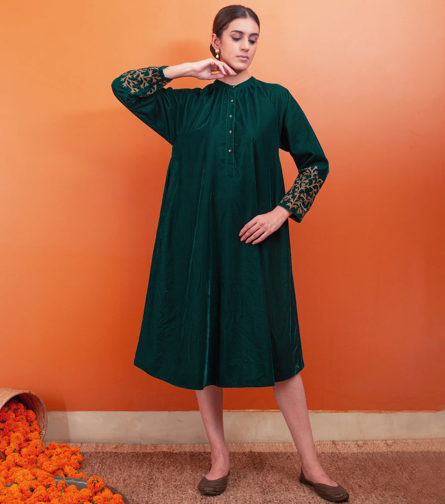 Emerald Green Zari Hand Embroidered Velvet Dress – Tulsi Online