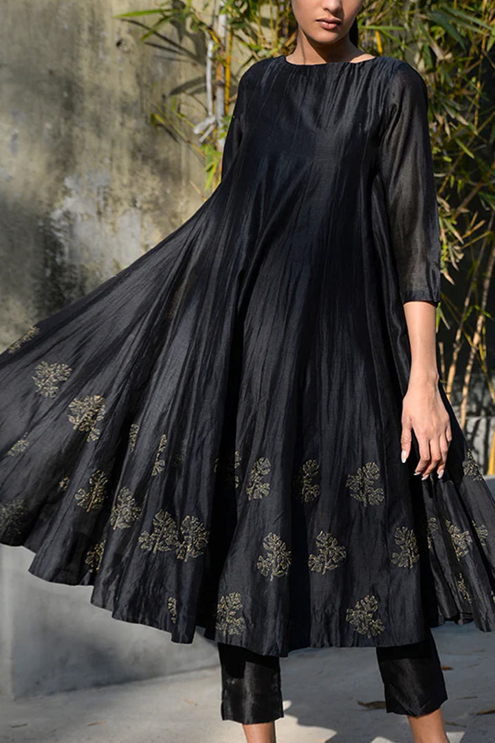 Black Chanderi Kurta Set with Pants & Dupatta