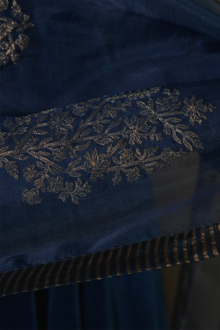 Turquoise Velvet Kurta with Pants and Organza Dupatta