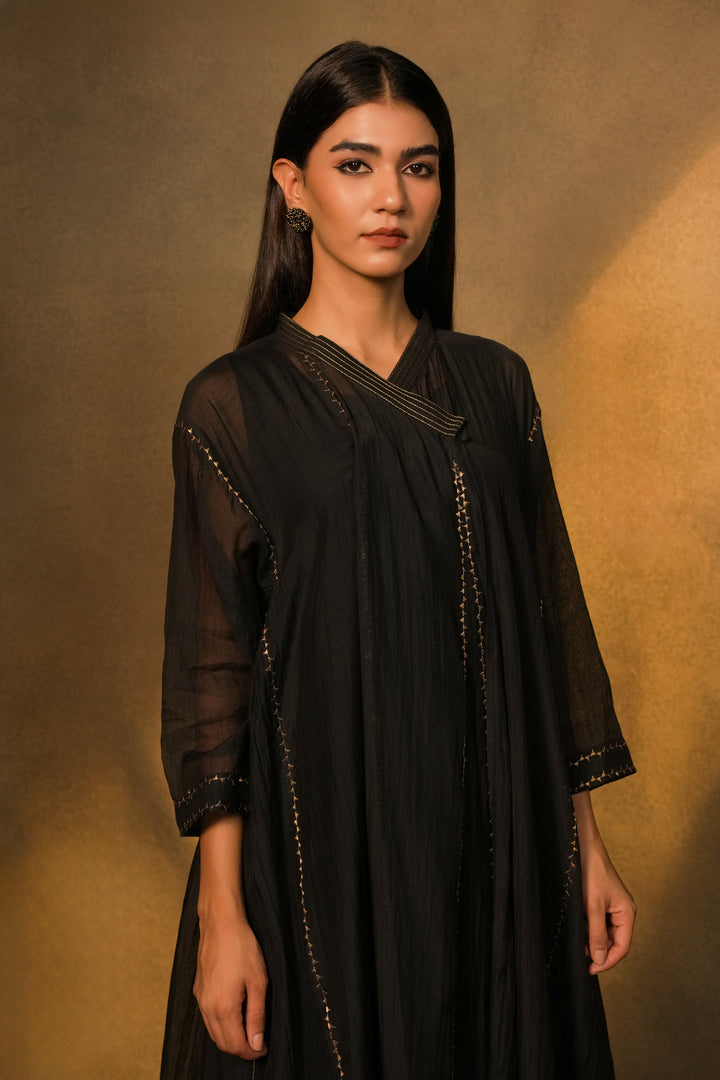 Black Embroidered Chanderi Choga