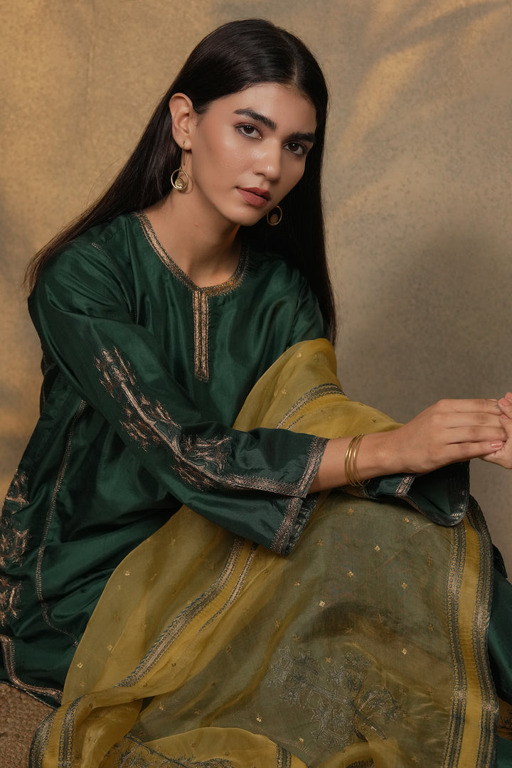 Emerald Green Embroidered Silk Kurta with Pants and Organza Dupatta