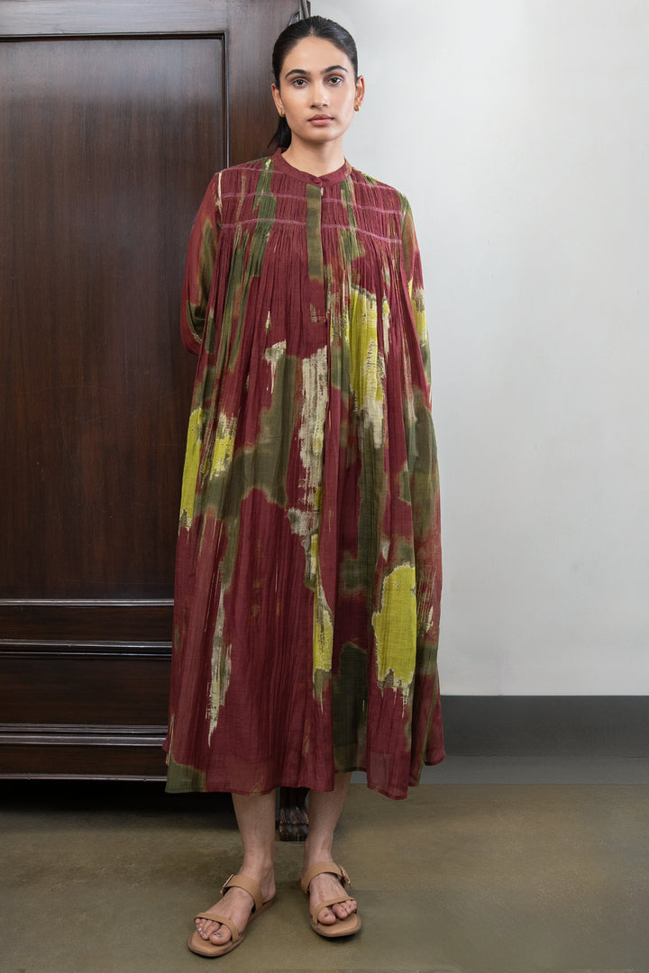 Maroon and Green Abstract Print Pleated Chanderi Midi Dress