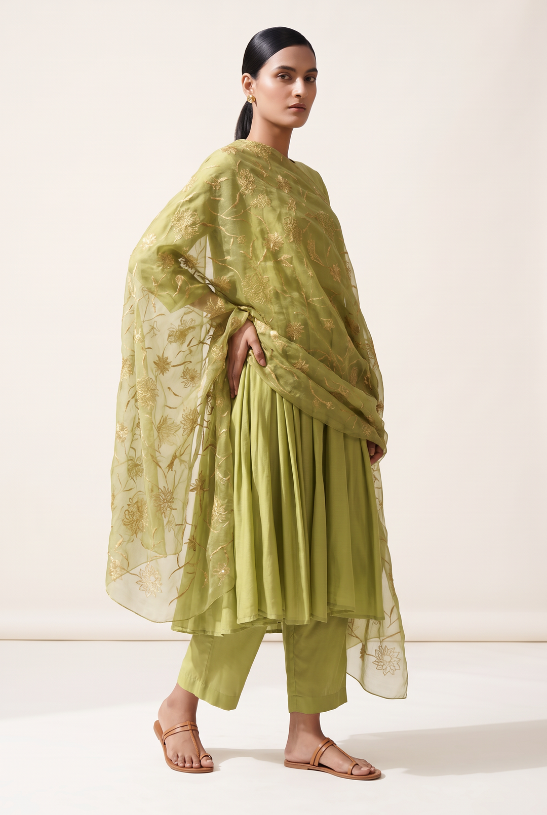 GREEN FLORAL ESCAPE MUSLIN PANELLED KURTA SET