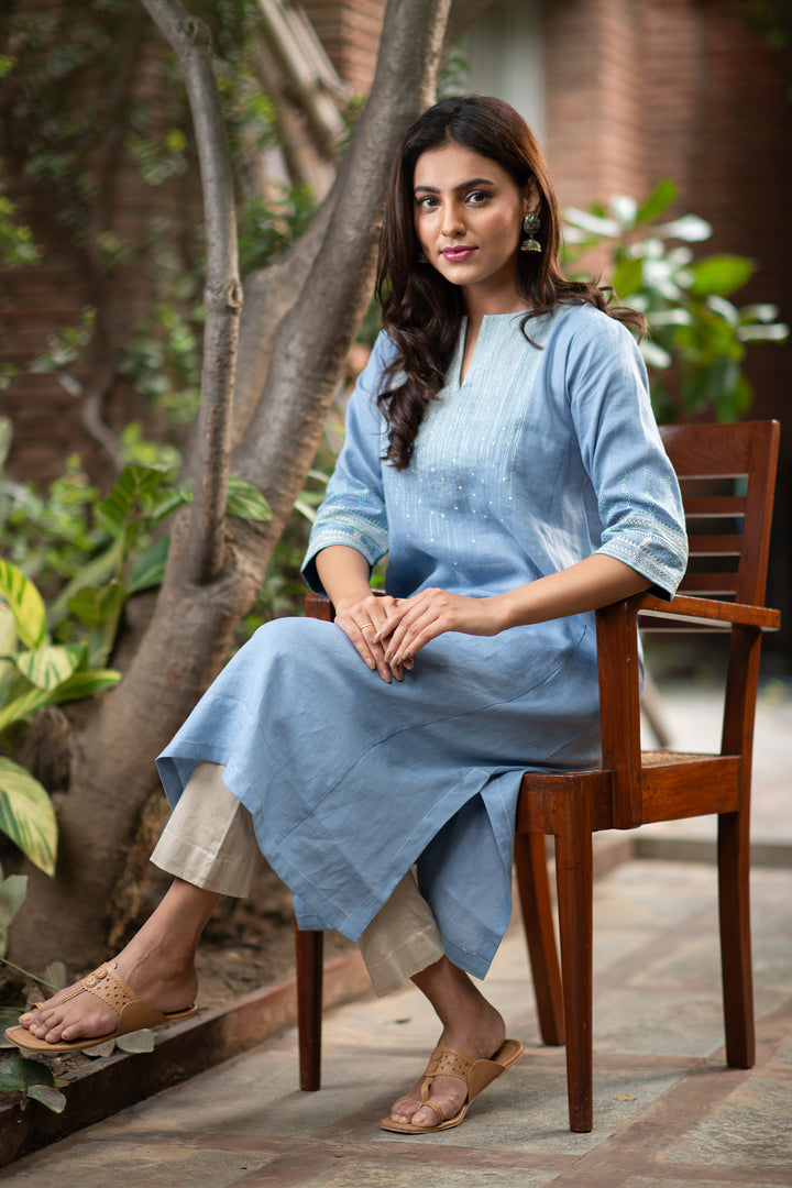 Blue Cotton Linen Embroidered Kurta