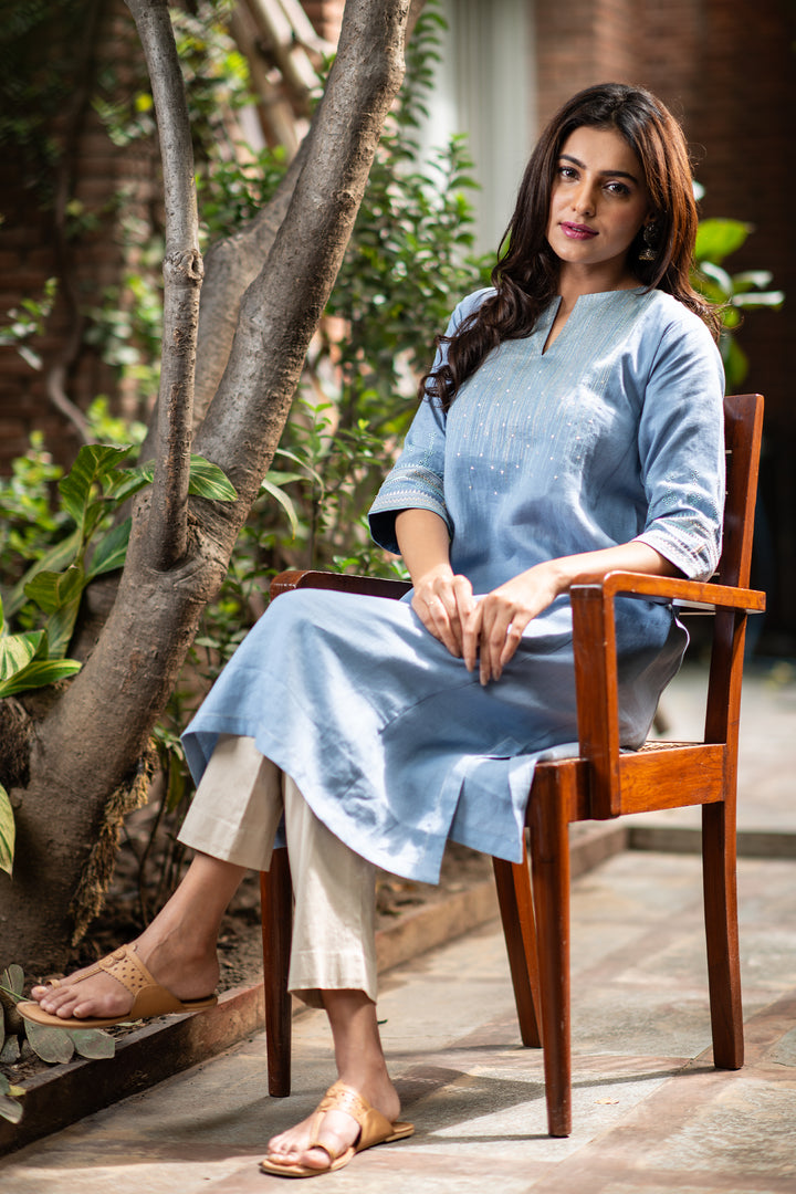 Blue Cotton Linen Embroidered Kurta