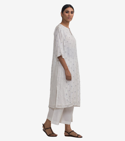 White Cotton Embroidered Kurta