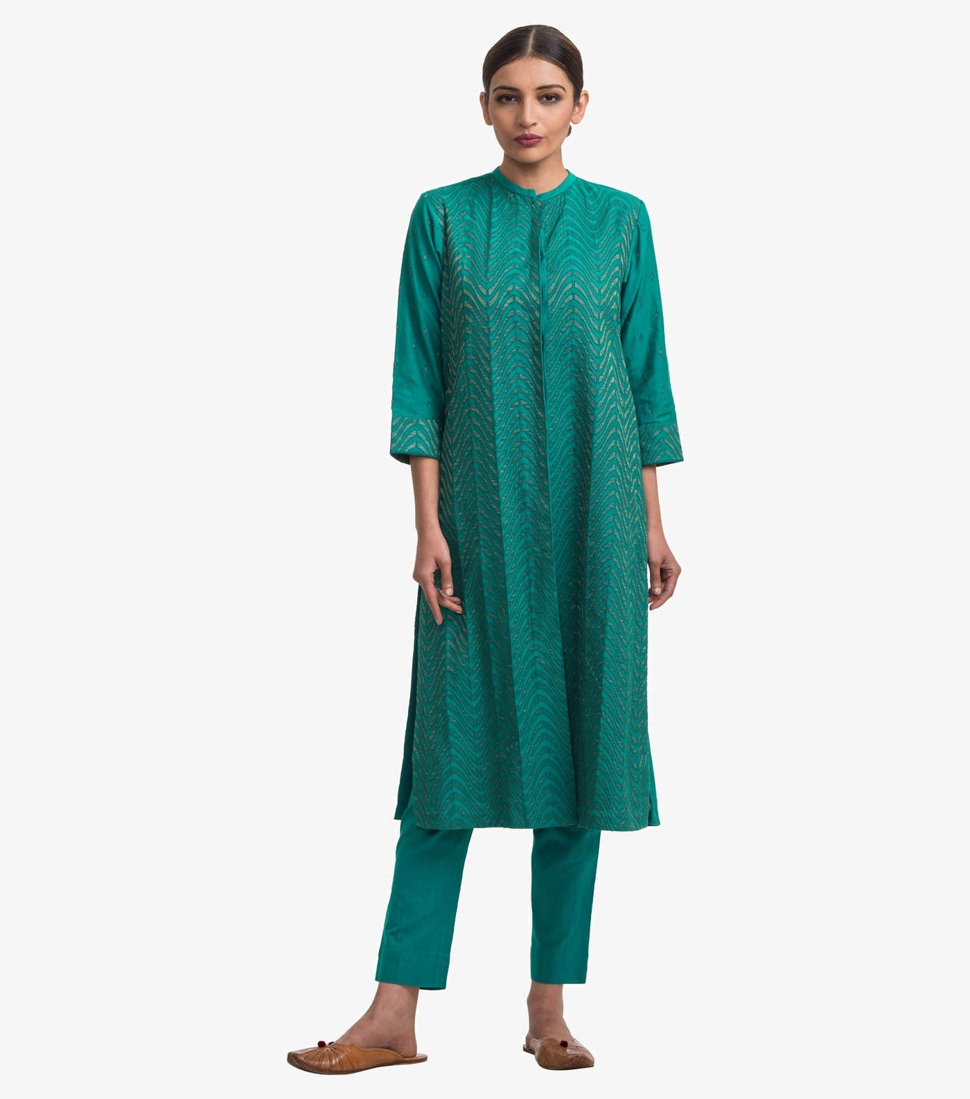 Green Chanderi embroidered kurta & cotton pants set