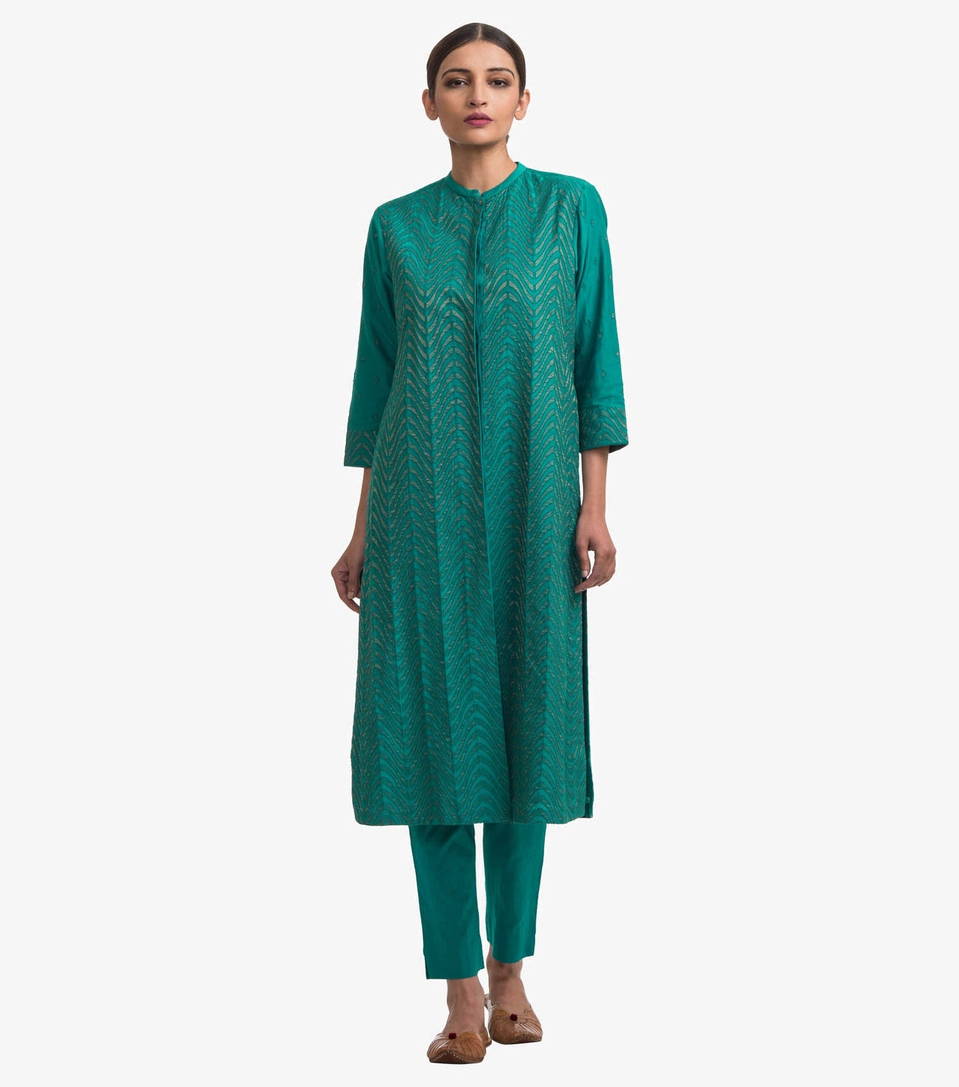 Green Chanderi embroidered kurta & cotton pants set