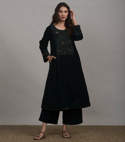 Green embroidered velvet kurta set