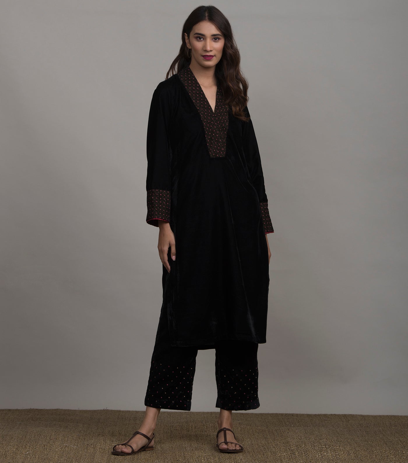 Black embroidered velvet kurta set