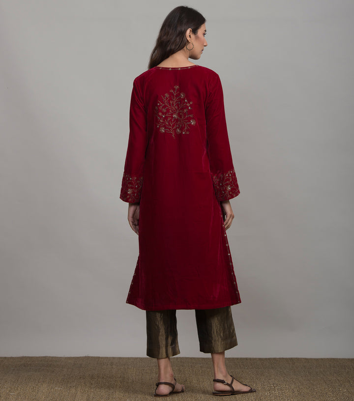 Red floral embroidered velvet kurta