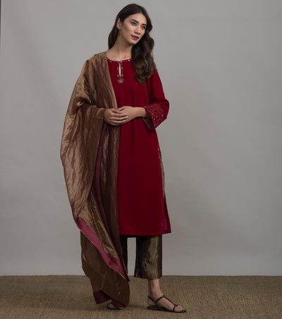 Maroon tissue solid dupatta