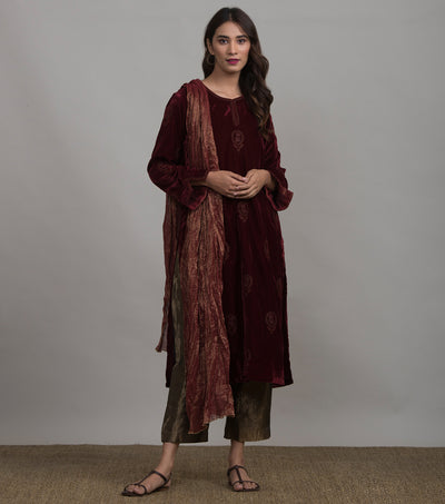 Maroon gold crinkled tissue dupatta