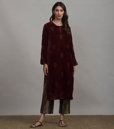 Maroon floral embroidered velvet kurta