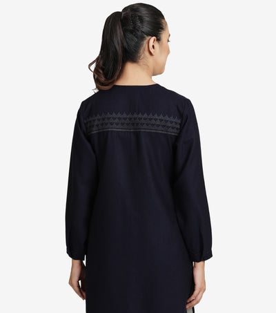 Black wool embroidered kurta