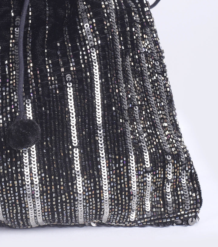 Glorious of Love Black Velvet Potli