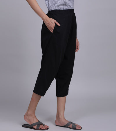 Black Cotton Cropped Pant